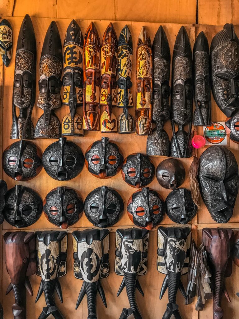 things to see and do in Ghana. Accra arts centre