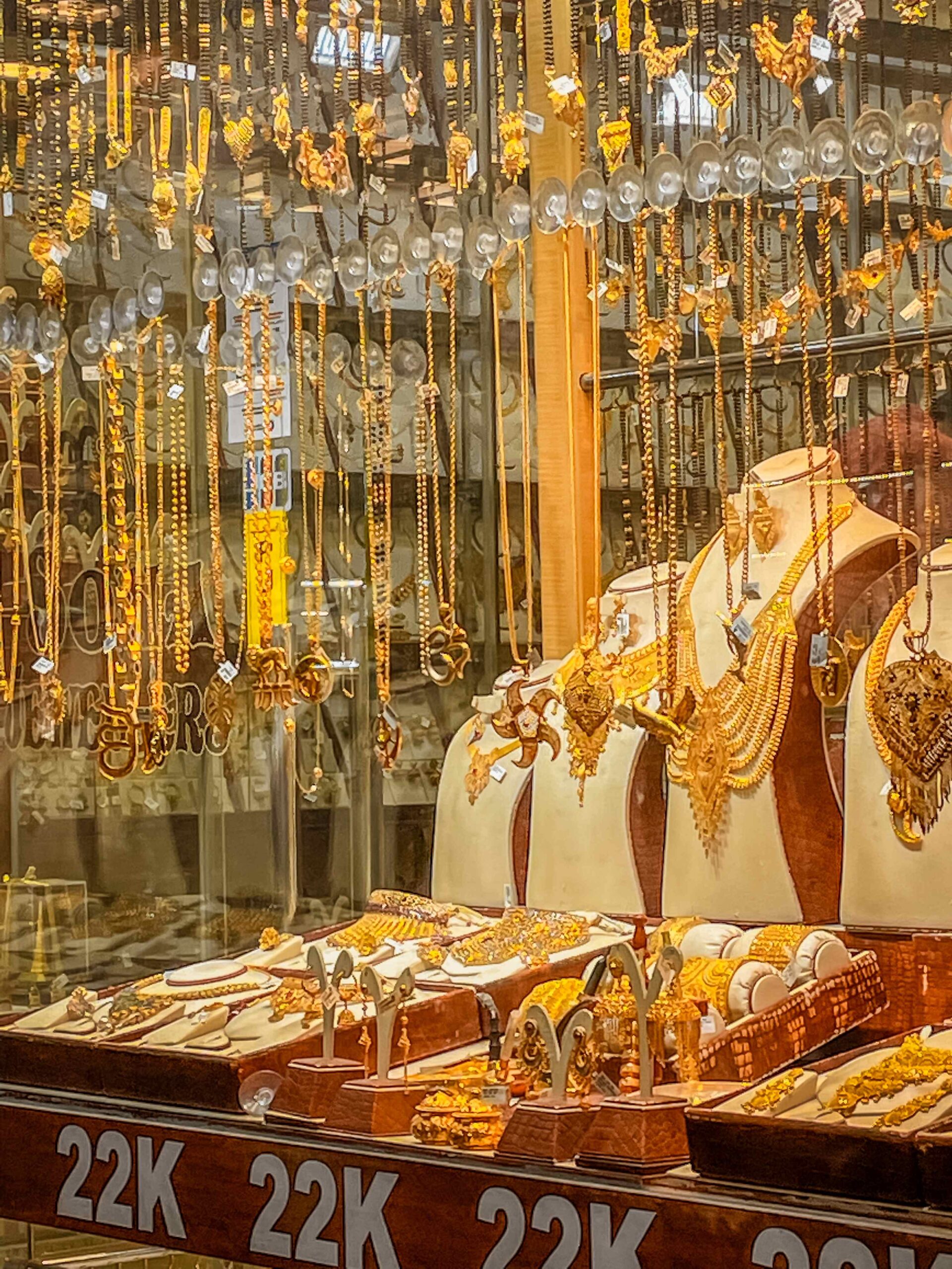 afternoon in the Dubai Spice & Gold Souk  