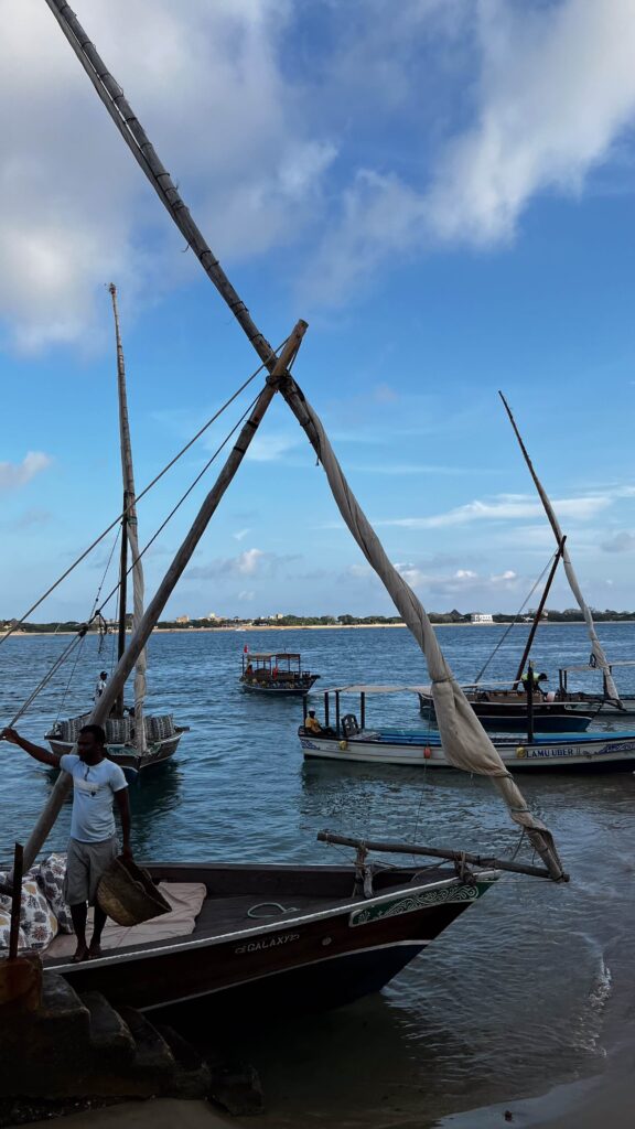 boats in lamu