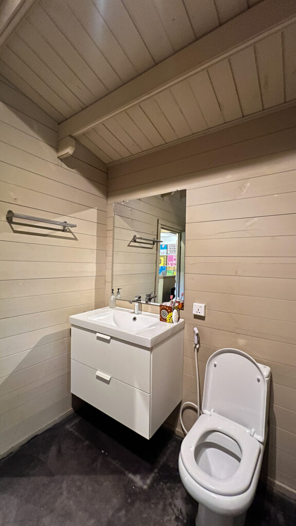 bathroom in the la luna suite apartments