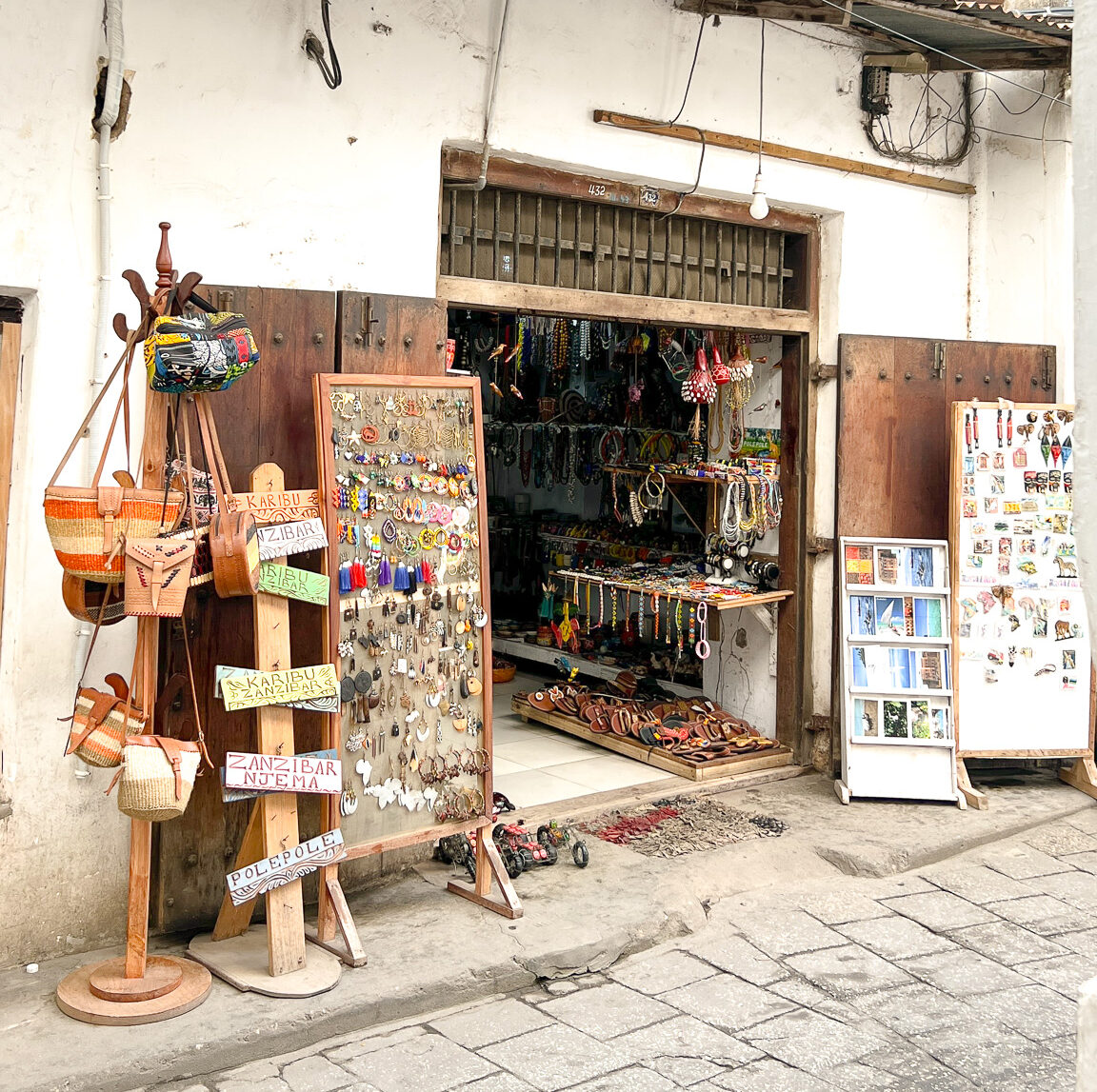 streets of stone town zanzibar