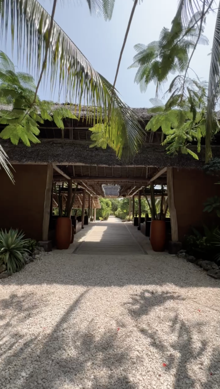 shared restaurant between La Luna and Mwezi resort